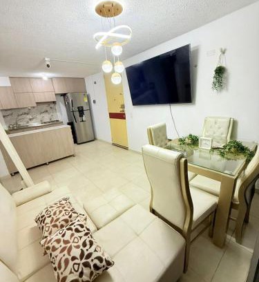 Soledad House | Habitación doble cerca aeropuerto,estadio y autobuses
