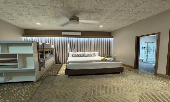 Manga Bed & Breakfast | Habitación Múltiple Superior cerca a Getsemani