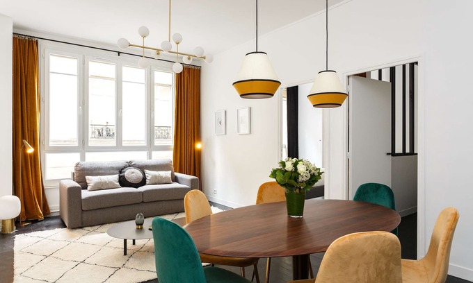Faubourg-du-Roule Apartment | Habitat Parisien- 2 BR/2BA - AC- Champs Elysees II