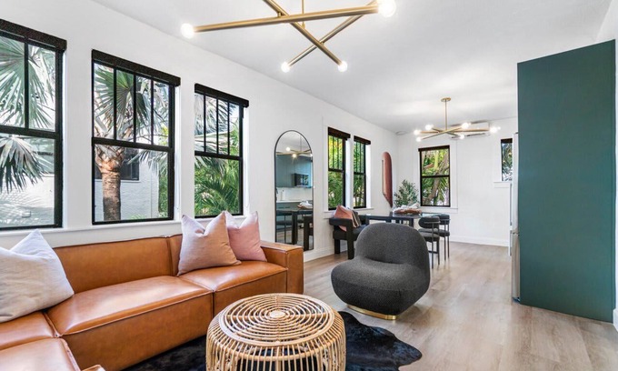 Flamingo Parks Apartment | Hacienda Flamingo Unit 4 - Chic 2BR Retreat Near Shops and Restaurants