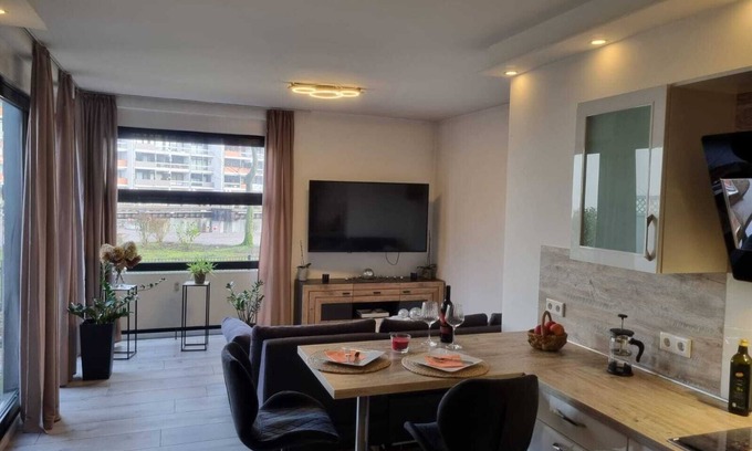 Bad Zwischenahn Apartment | "Hafenperle" vacation apartment right on the water in the heart of Bad Zwischenahn