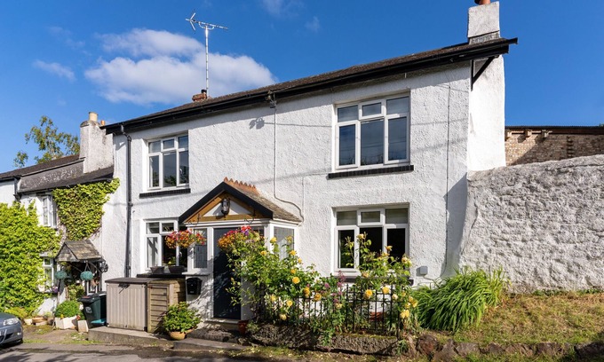 Teignmouth House | Haldon View - Characterful, country views, hot tub