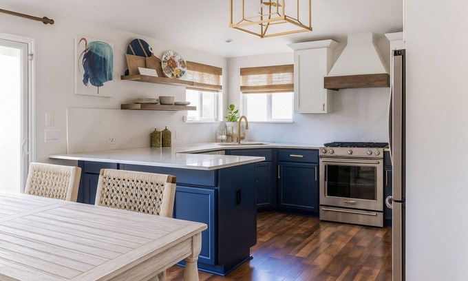 Punaluu House | Hale Kekana, Beachfront Estate