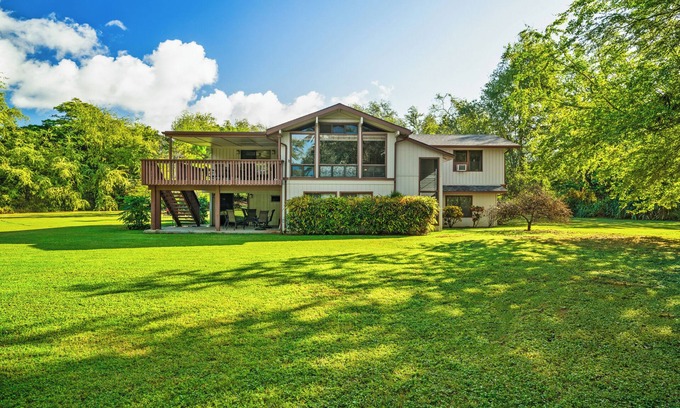 Pakala Village House | Hale Pakala, 3 Acre Beach Front, A/C in Bedrooms