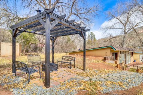 Jemez Springs House | Half-Mi to Jemez Hot Springs Cozy Cabin Getaway!