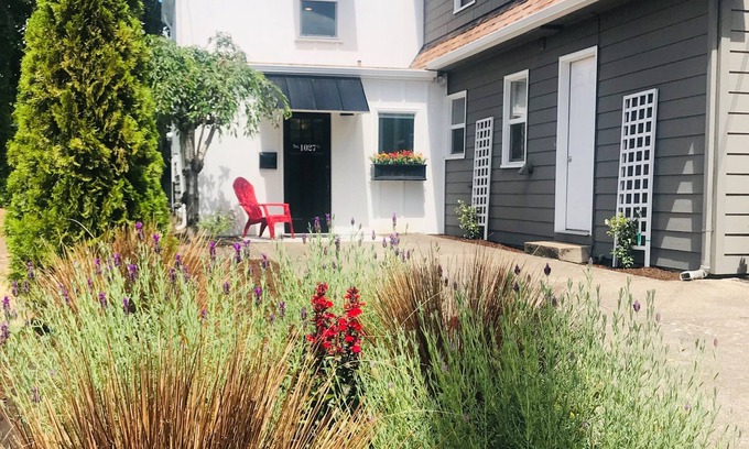 McMinnville Other | Half-Pint Farmhouse in Historic Downtown McMinnville