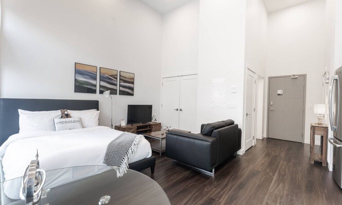 Downtown Halifax Apartment | Halifax - Jade Studio