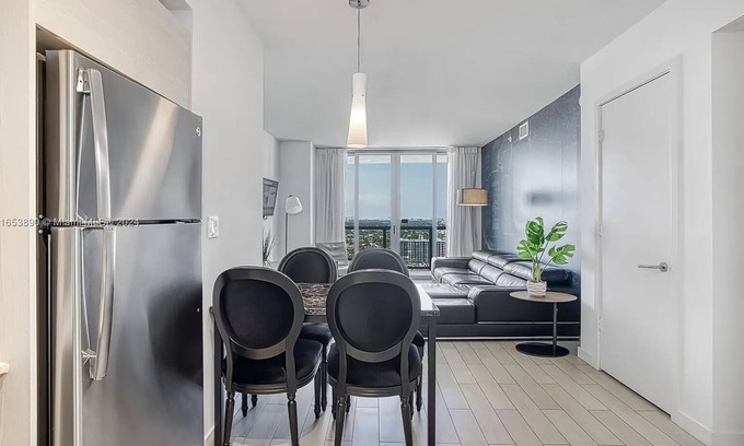 Hallandale Beach Apartment | Hallandale Beachwalk Getaway