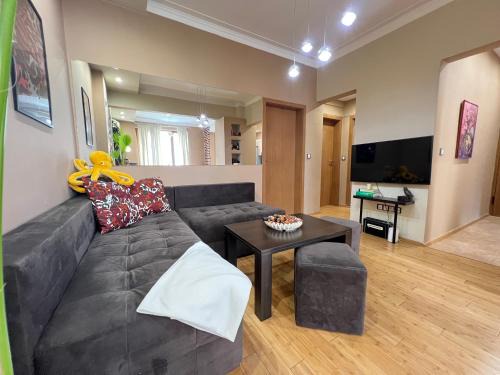 Sofia City Center Apartment | Hamburg 2BDR Family Apt next to NDK and Vitosha BLVD