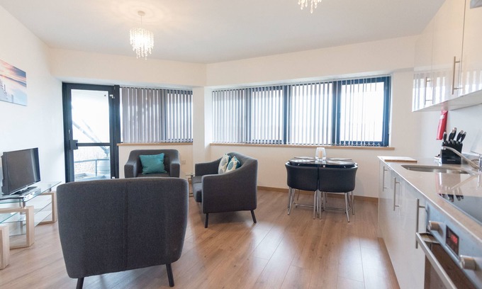Swindon Apartment | Hamilton Grace - The Quadrant