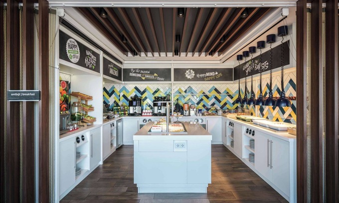 Eastern Docklands Hotel | Hampton by Hilton Amsterdam Centre East