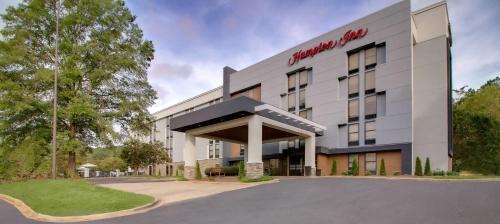 Crestline Heights Hotel | Hampton Inn Birmingham-Colonnade 280