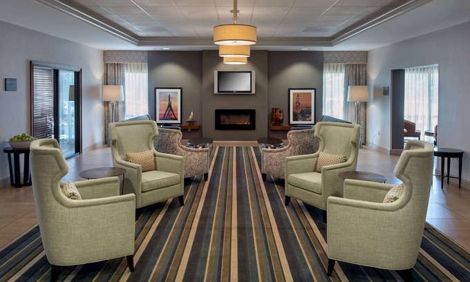 Revere Hotel | Hampton Inn Boston - Logan Airport