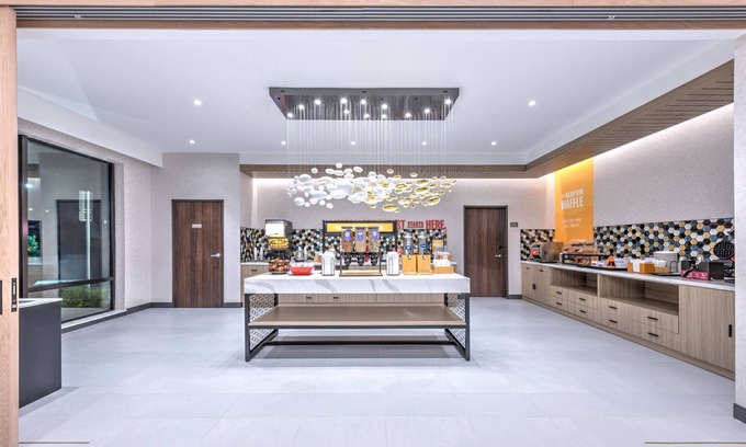 Irving Hotel | Hampton Inn & Suites Irving Hwy 183