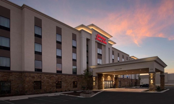 West San Antonio Hotel | Hampton Inn & Suites San Antonio Lackland AFB SeaWorld