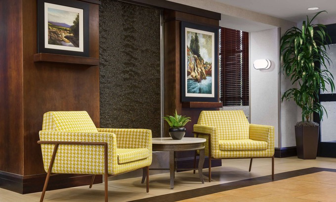West Sacramento Hotel | Hampton Inn & Suites West Sacramento