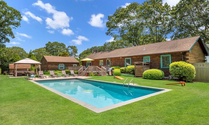Hampton Bays House | Hamptons Lincoln Log Getaway Heated Pool