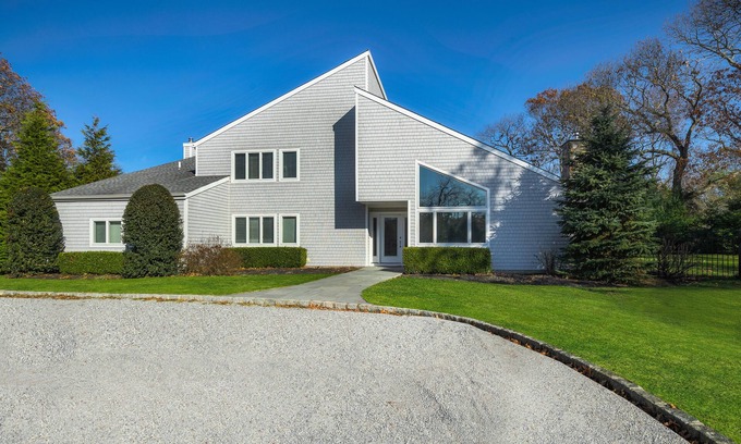 Remsenburg House | Hamptons Private Oasis: Heated Saltwater Pool, Jacuzzi, Tennis, BBQ