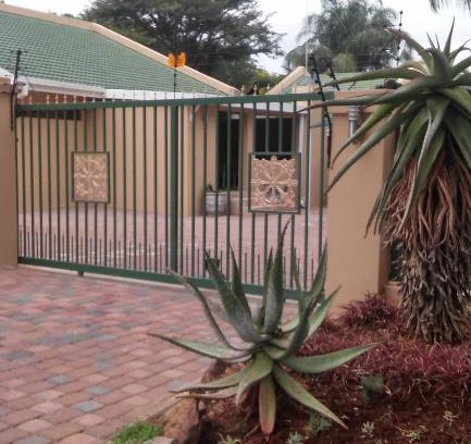 Polokwane House | hanna's place