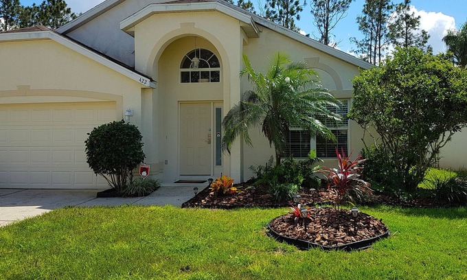 Highlands Reserve House | HAPPINESS IS JUST AROUND THE CORNER !! ARE WE THERE YET? ORLANDO 2023!