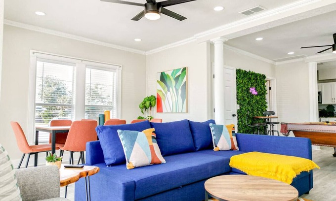 Clearwater House | Happy 4/3 Clearwater Home, Close to Beach