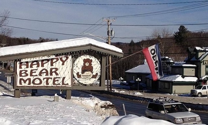 Killington Hotel | Happy Bear Motel