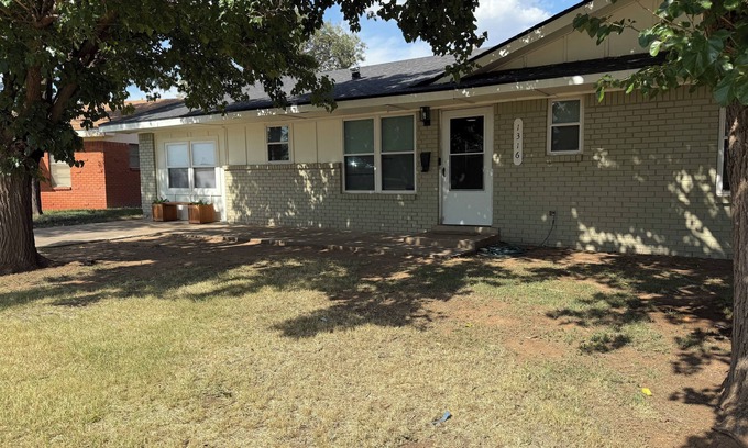 Plainview House | Happy Trails on Navajo Trail