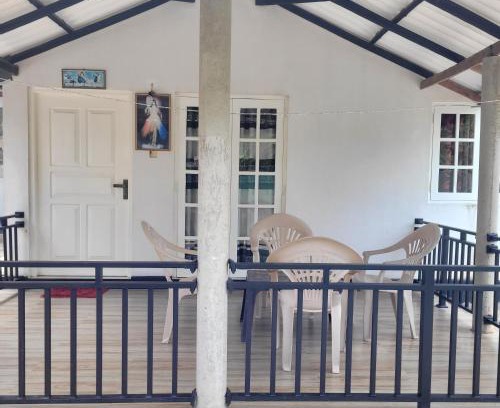 Negombo House | Happy white house