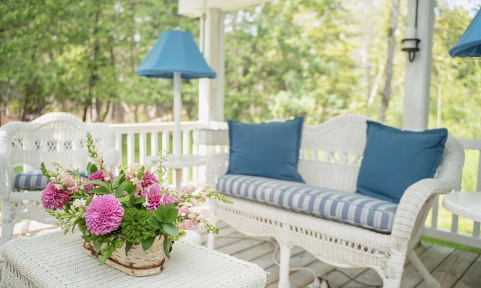 Harbor Springs Cottage | Harbor Shady Acre Cottage Next to Nature Preserve and Minutes From Downtown HS