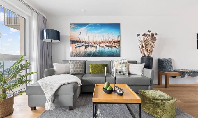 Olpenitz Apartment | Harbour Side - directly on the water, 1st floor, shower, balcony, barbecue, parking space