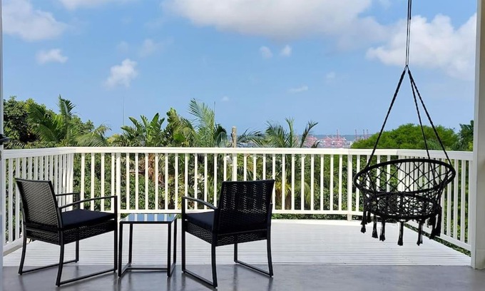 Berea House | Harbour View House