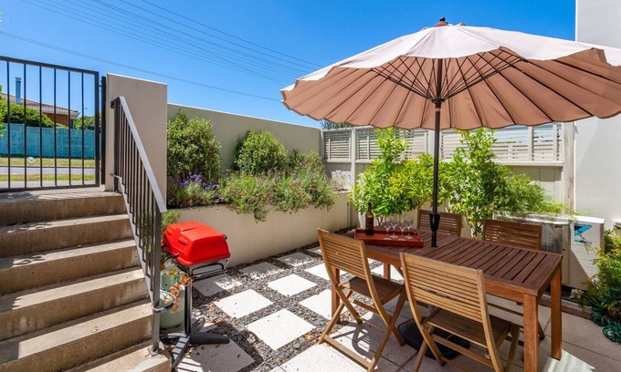 Taupo Cottage | Harbourview Apartment - Taupo Holiday Apartment