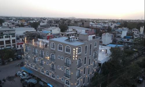 Chittorgarh Hotel | Hari Leela fort view palace
