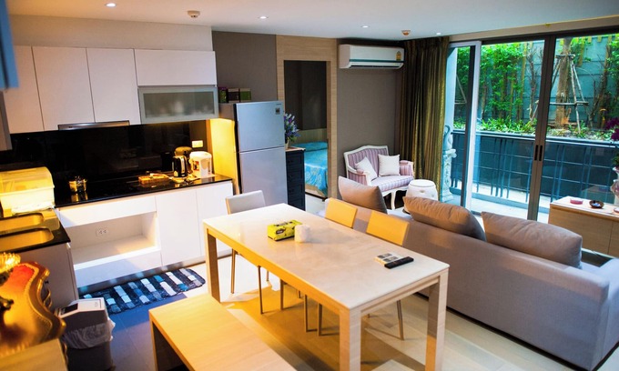 Silom Apartment | Harmonies 2 bedrooms apartment @Silom 3(BTS Saladaeng station)#1