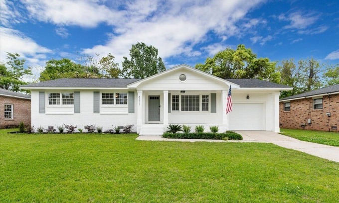 North Charleston House | Harmony Hideaway in N. Charleston
