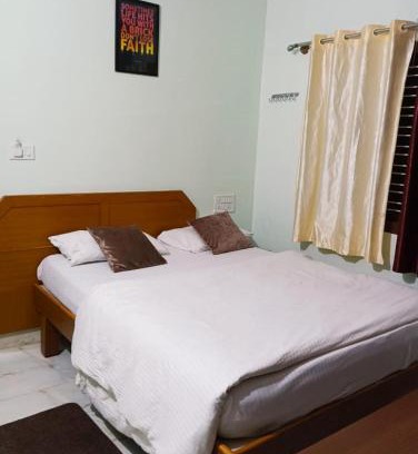 Huliyarahalli Hotel | Harshadhare Hill View Homestay