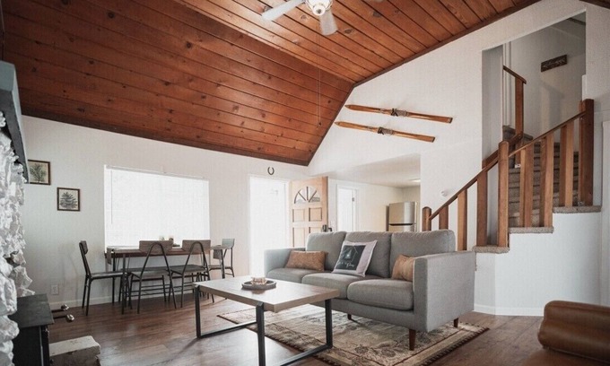 Twain Harte Cabin | Harte Of The Pines Pet Friendly Walk to Downtown