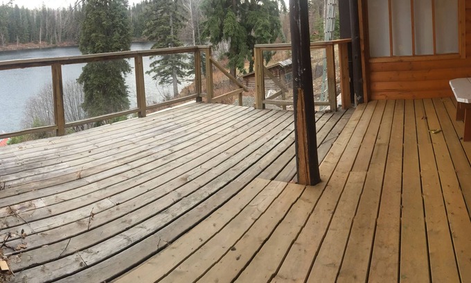 Deka Lake House | Hathaway House on the shores of Hathaway Lake, BC