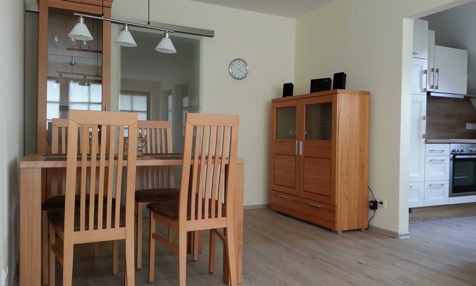 Ditzum Apartment | Haus Elena Fewo 1 - Apartments Haus Elena 45241