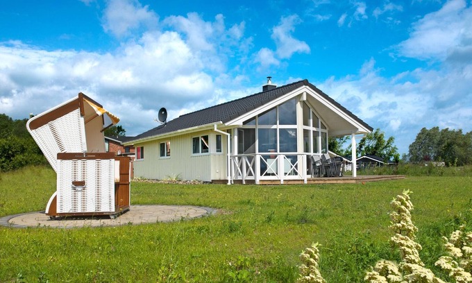 Insel Poel House | Haus Käpt`n Nemo - The luxurious Danish holiday home is located in Vorwerk
