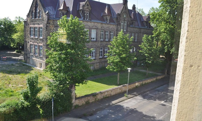 Bad Salzuflen Apartment | Haus Rosa - Apartment/apartment, shower and bathtub, 3 bedrooms