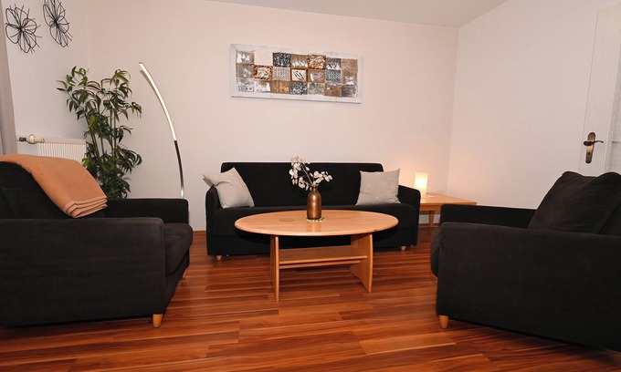Busum Apartment | Haus Schäfer Wohnung 1 in Ruhiger Lage