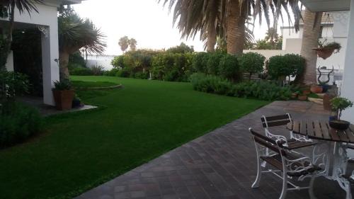Walvis Bay Bed & Breakfast | Haus Schaaf b&b