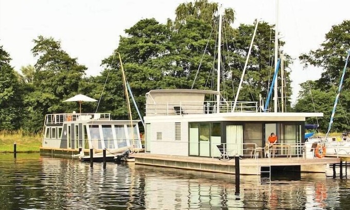 Ueckermuende Boat Rental | Hausboot in Ueckermuende