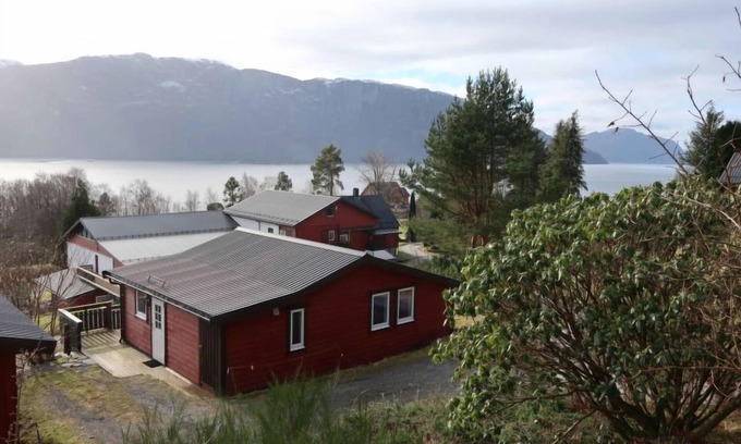 Hyllestad House | Havbris by Interhome