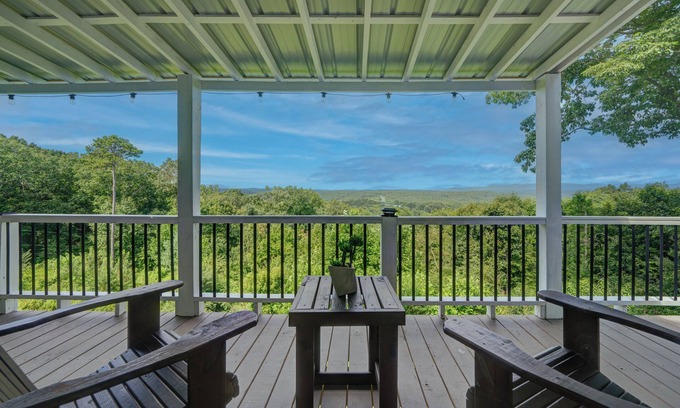East Ellijay House | Haven at Ellijay with stunning sunset views!