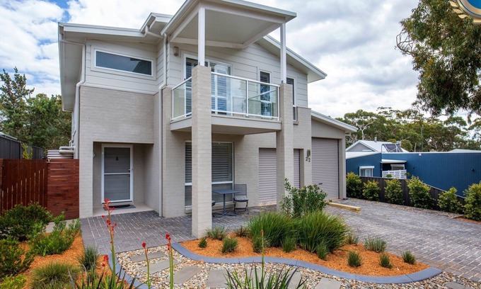Callala Beach House | Havenwood - Pet Friendly - Spa & Community Pool