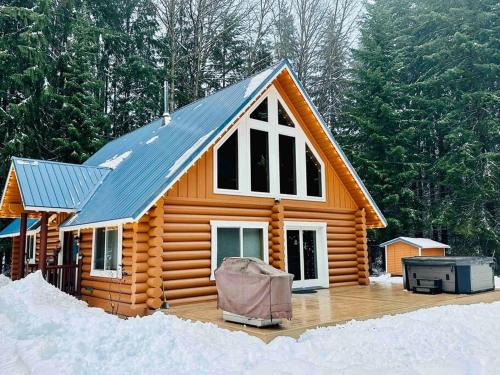 Easton House | Hawthorn Cabin