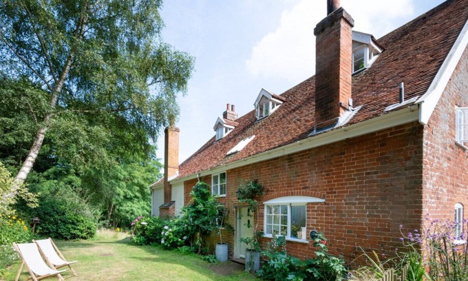 Waldringfield House | Hayloft Cottage - Two Bedroom House, Sleeps 3