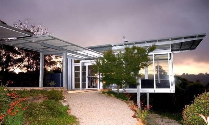 Leura House | HayView at Leura: Views! Bespoke Stylish Adult Retreat with Stunning Views